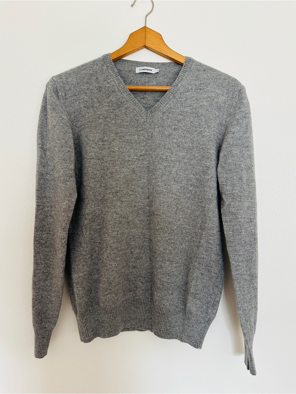 J.Lindeberg Merino Wool Cashmere V-Neck Sweater Gray Medium Like New